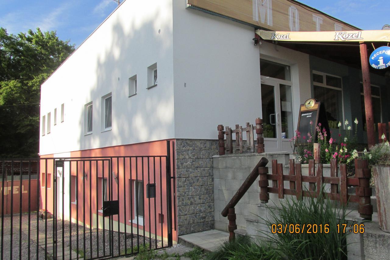Motel Sofer Volkovce Екстериор снимка